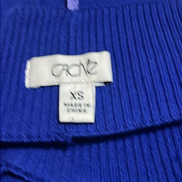 Cache Elegant Blue Embellished Women' Sz XS Top - Picture 2 of 8